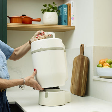 Bruusta kombucha brewing machine designed for easy home fermentation, carbonation and dispensing